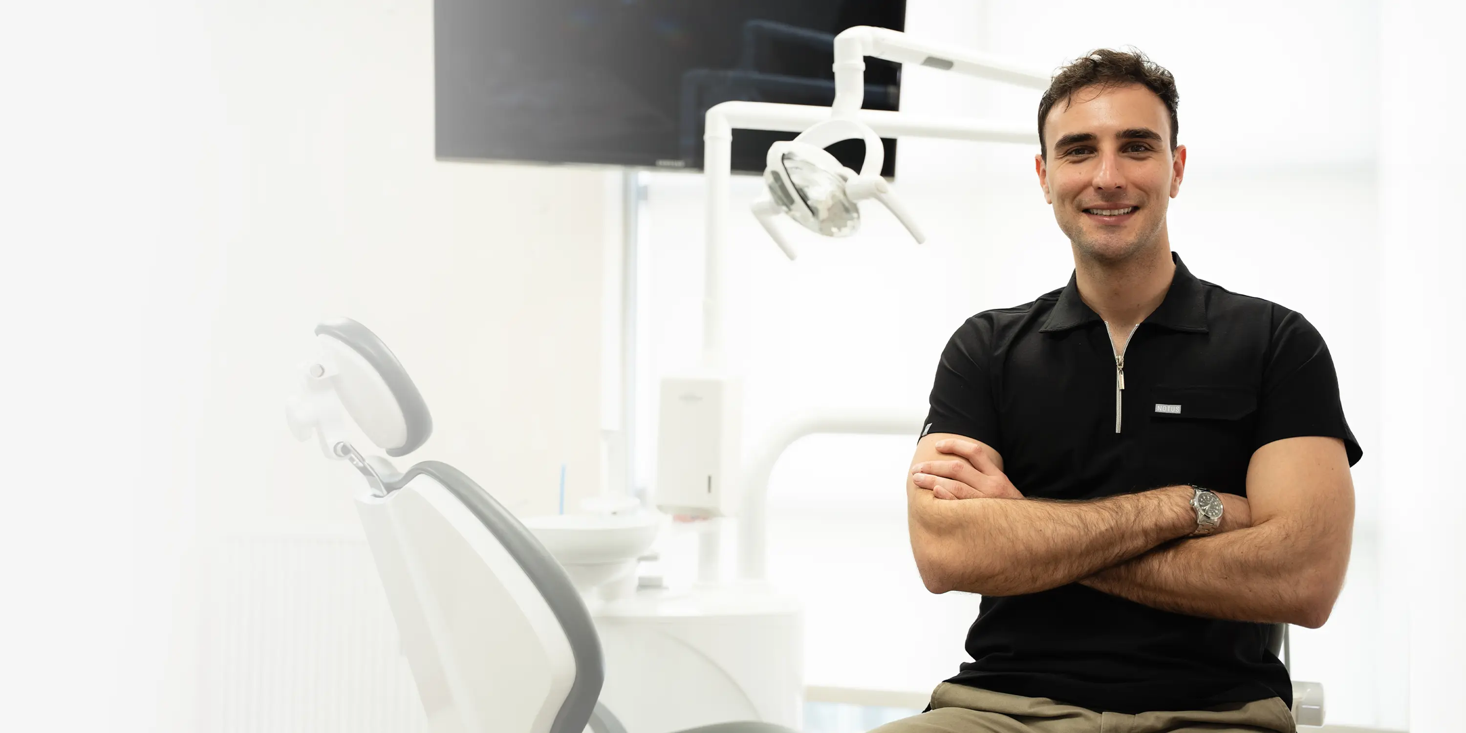 DentVisit clinic — dentist in the treatment room
